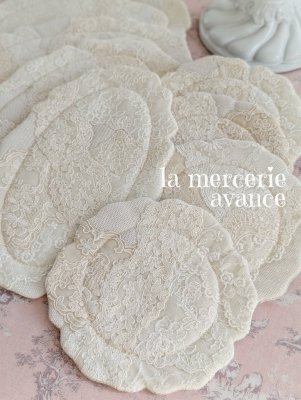 レースの花リムマット