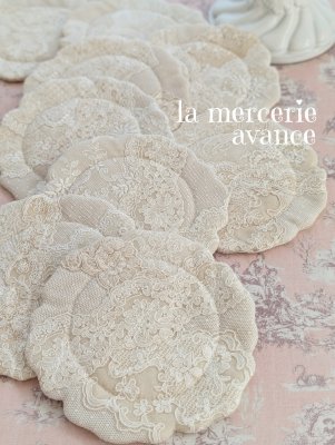 レースの花リムマット