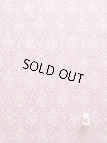 ダマスク模様生地