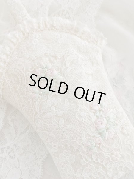 画像4: レースたっぷりリボン刺繍のバスケット型ポーチ完成品 (akiko) (4)