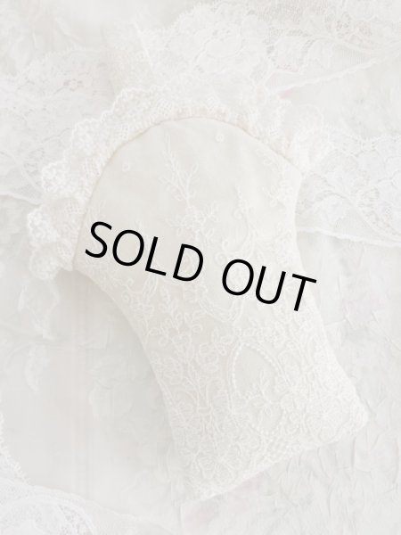 画像3: レースたっぷりリボン刺繍のバスケット型ポーチ完成品 (akiko) (3)