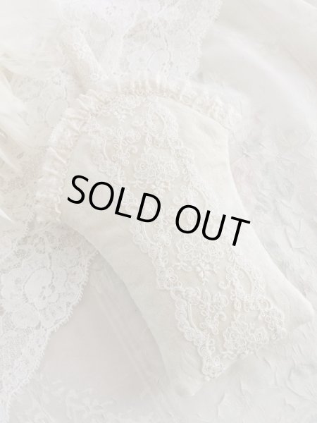 画像2: レースたっぷりリボン刺繍のバスケット型ポーチ完成品 (akiko) (2)