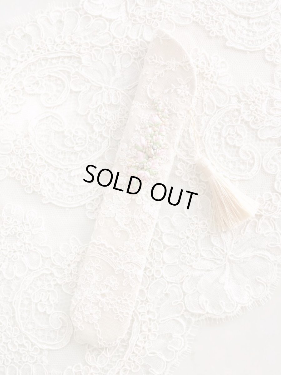 画像2: リボン刺繍のジュエリーのような扇子ケース完成品 (akiko) (2)