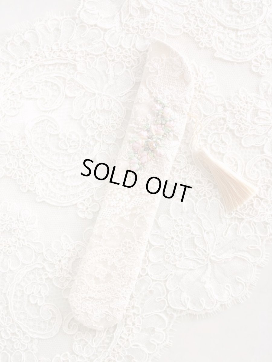 画像2: リボン刺繍のジュエリーのような扇子ケース完成品 (akiko) (2)