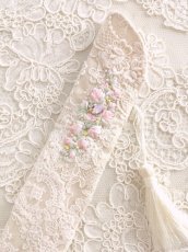 画像1: リボン刺繍のジュエリーのような扇子ケース完成品 (akiko) (1)