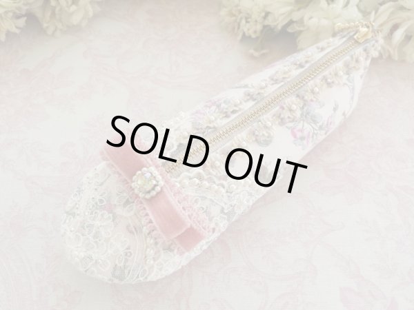 画像2: ヴィクトリアンなシューズポーチ完成品 (akiko) (2)