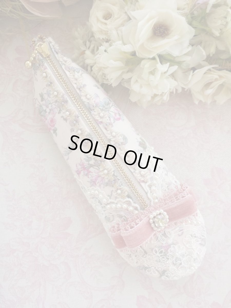 画像4: ヴィクトリアンなシューズポーチ完成品 (akiko) (4)