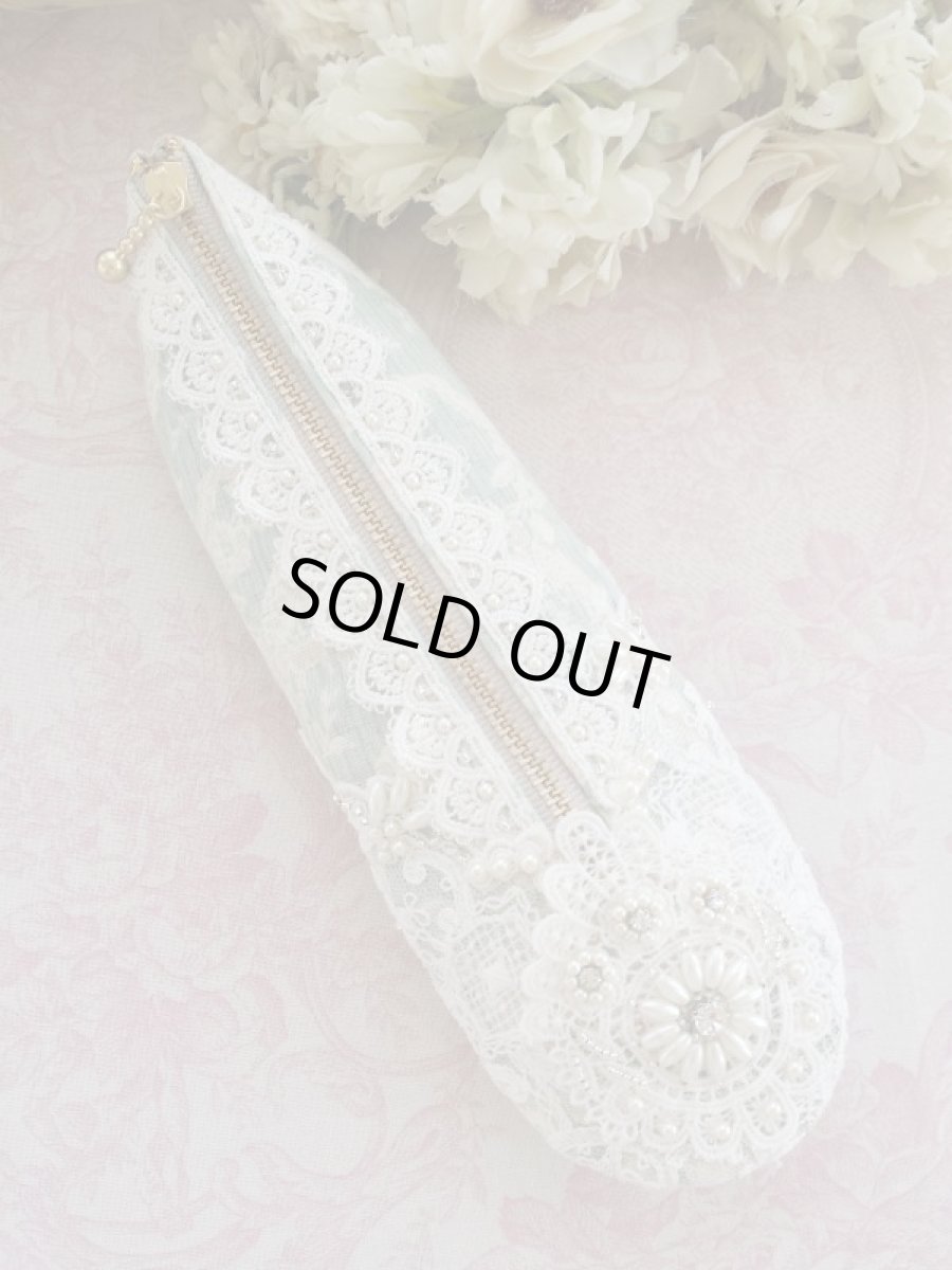 画像4: ヴィクトリアンなシューズポーチ完成品 (akiko) (4)