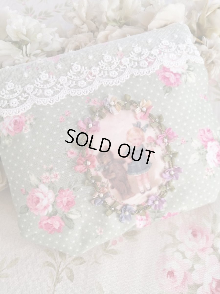 画像1: ベアーと女の子ポーチ完成品   (akiko) (1)