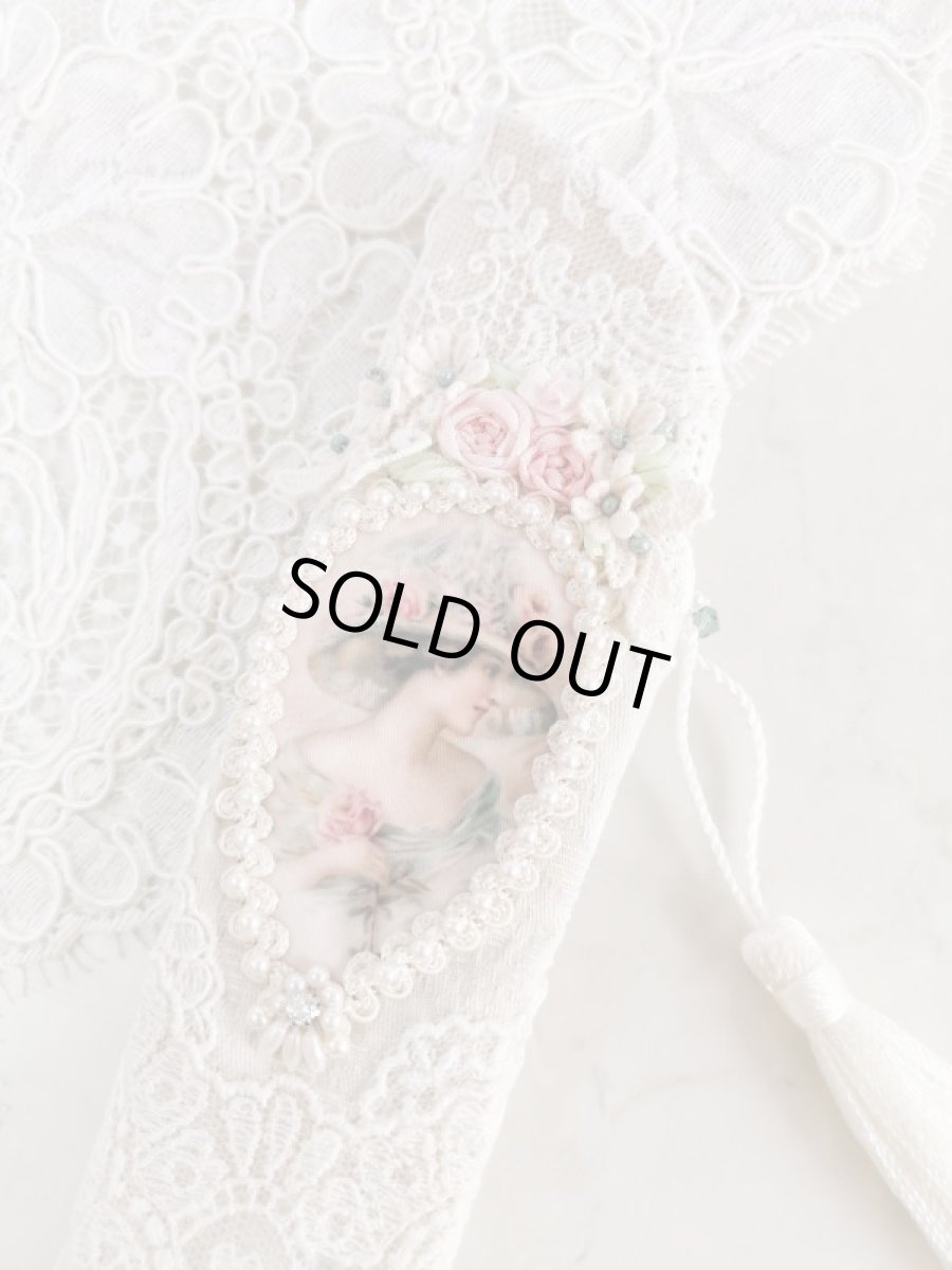 画像1: ヴィクトリアンなリボン刺繍の扇子ケース完成品  (akiko) (1)