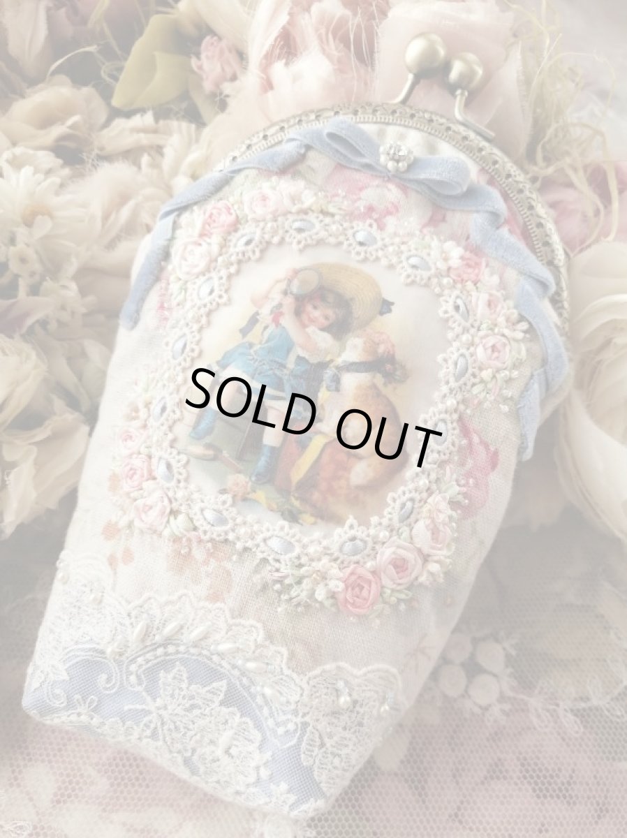 画像1: ネコと少女のポーチ完成品B　 (akiko) (1)