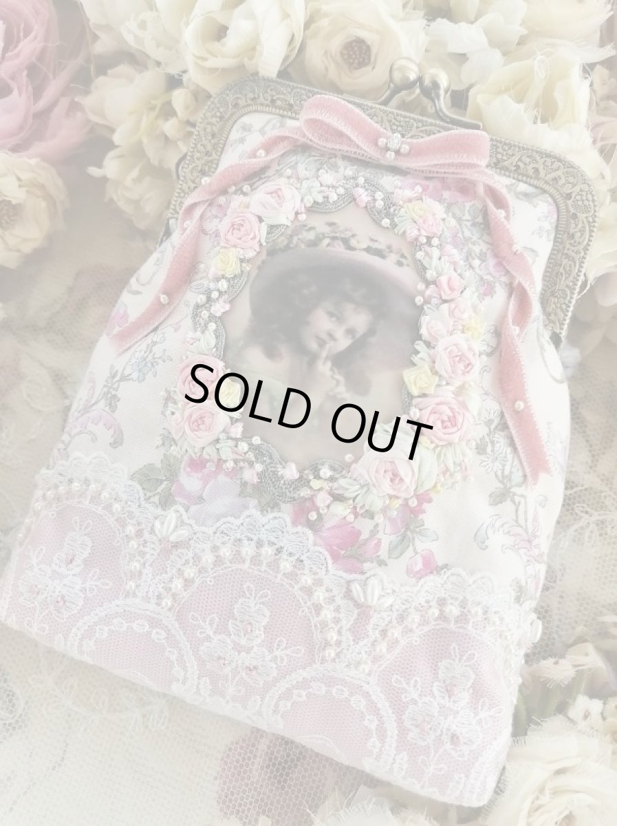 画像1: 帽子の少女のポーチ完成品d　 (akiko) (1)