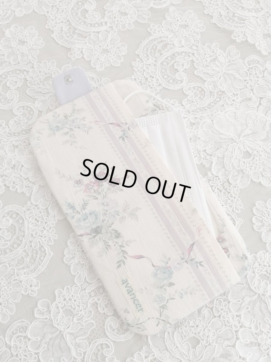 画像2: 不織布マスクも入れられちゃうエンジェルのマスクケースとレース柄マスクのセットB　完成品   (akiko) (2)