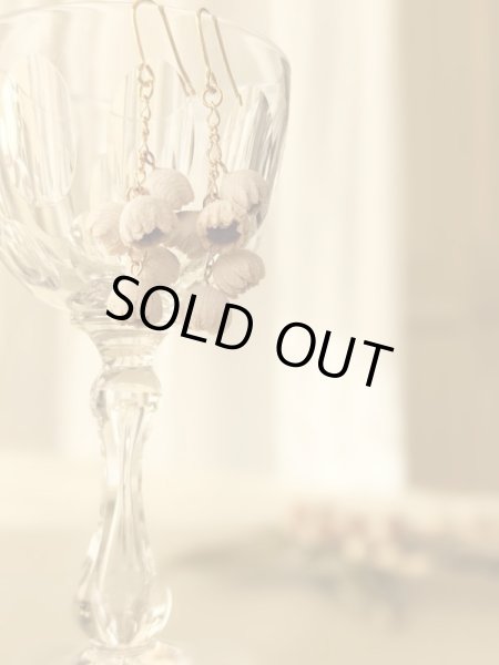 画像2: 布花　〜スズランのピアス〜　ゴールド (2)