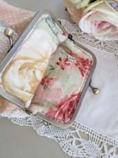 画像4: 【キットの完成品】ベアと女の子の口金ポーチ (4)