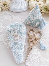 画像1: 【完成品】ピンクッションとハサミケース　オマケのハサミ付き　 (akiko) (1)