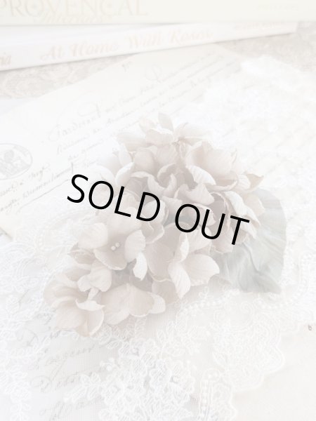 画像2: 布花　〜シックベージュの紫陽花のブーケ〜 (2)