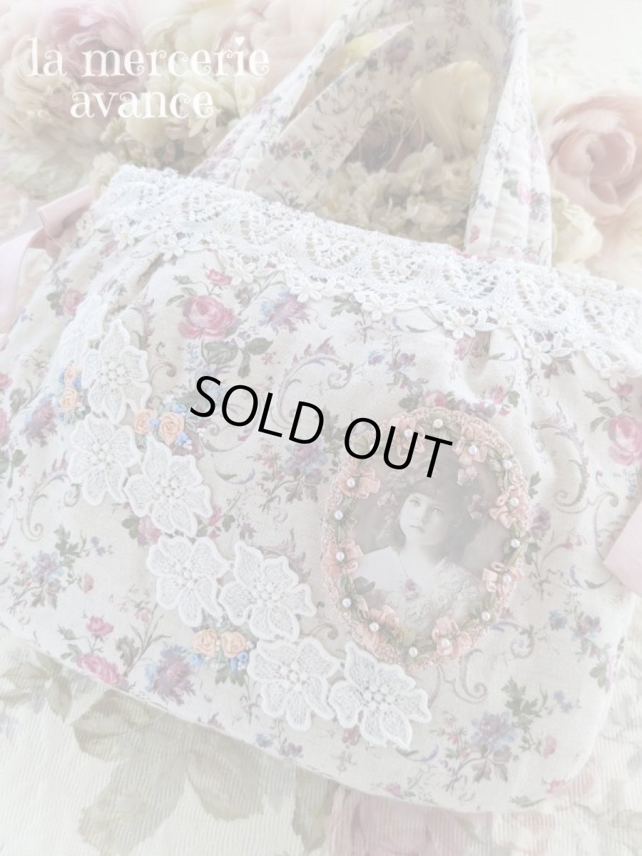 画像1: エレガントな薔薇柄のバッグ完成品（MISIHO)  (1)