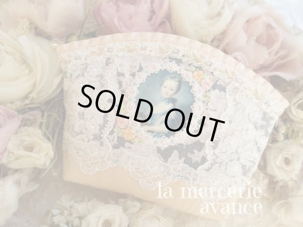 画像2: ネコを抱く少女のポーチのキット (2)