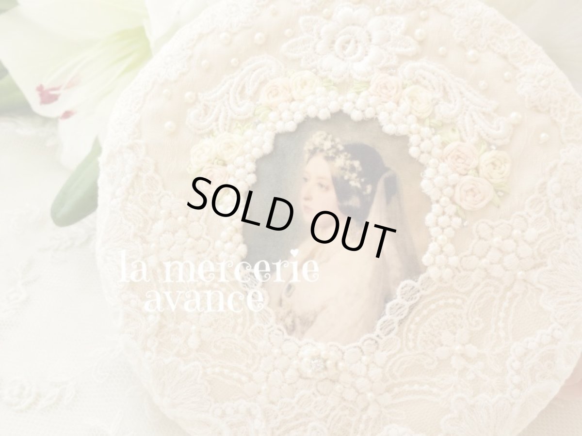 画像2: 【キットの完成品】ヴィクトリアンなまあるいポーチ (2)