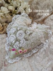 画像2: 【完成品】ハートのピンクッション・ドールクッション (akiko)　 (2)