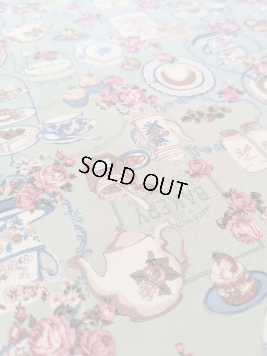 画像1: 中くらいの花柄  (1)