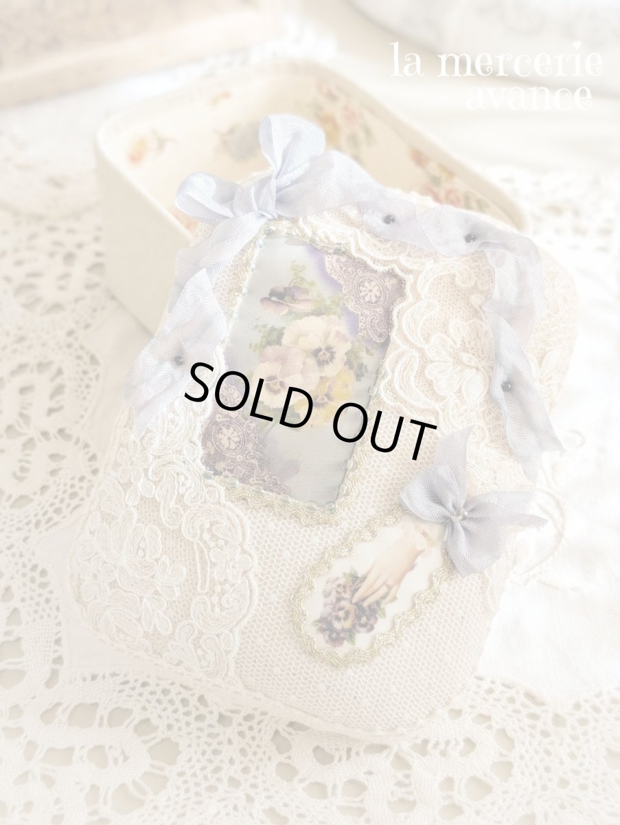 画像1: 【完成品】ヴィクトリアンハンドBOX(akiko)　送料無料 (1)