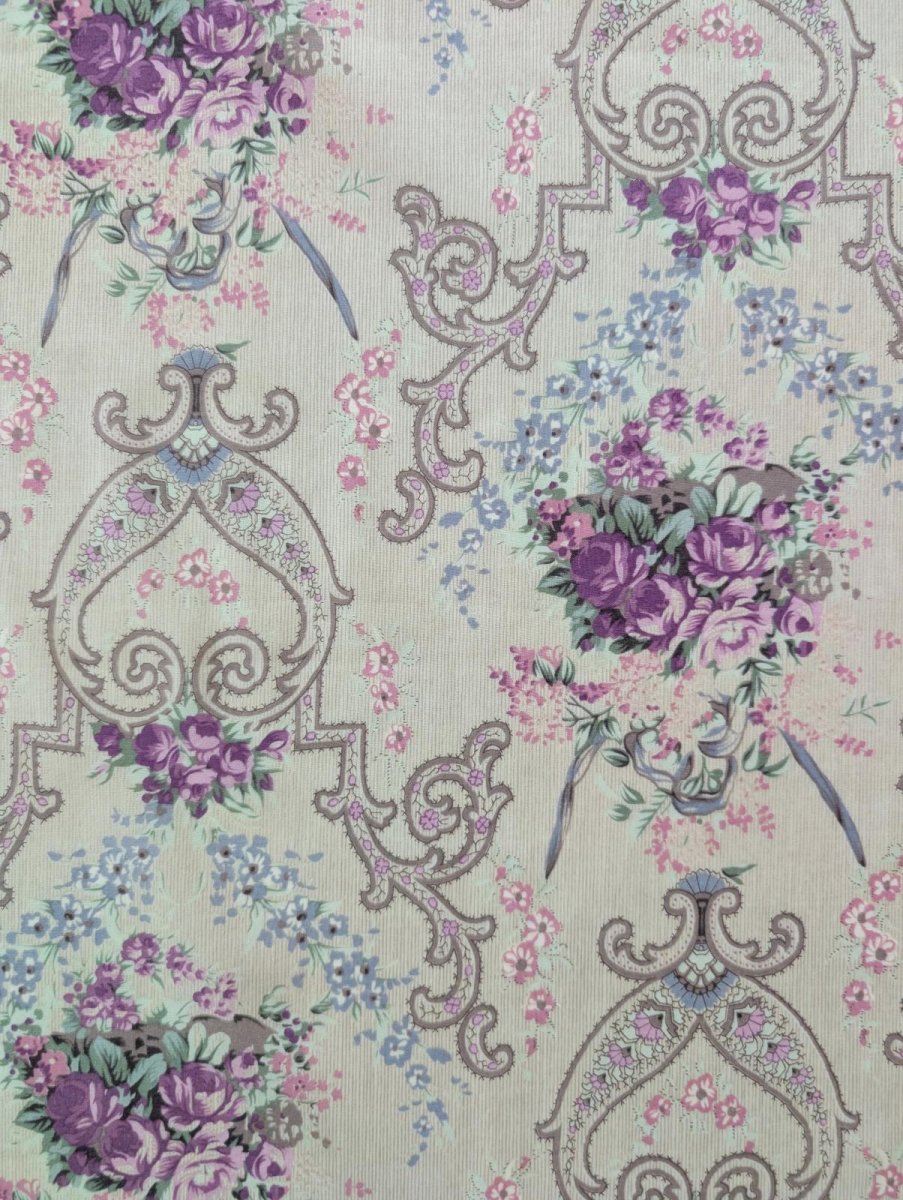 画像1: 中くらいな花柄 (1)