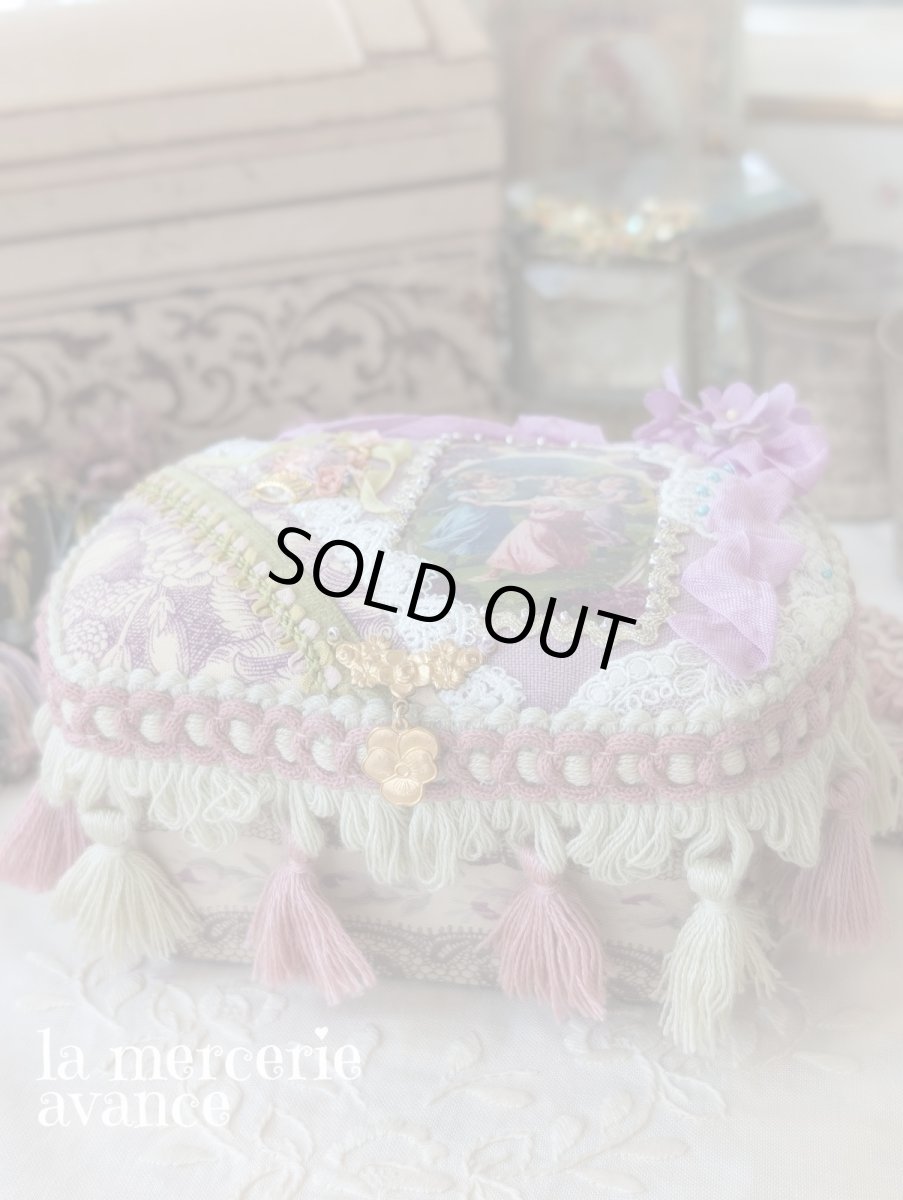 画像3: 【完成品】スミレのブラスチャームがキュートなボックス(akiko)　送料無料 (3)