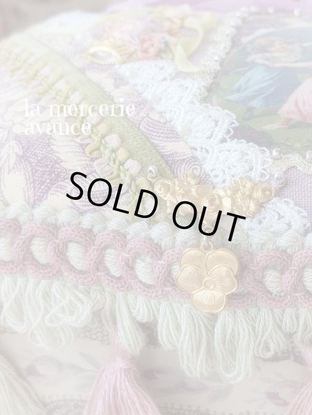 画像2: 【完成品】スミレのブラスチャームがキュートなボックス(akiko)　送料無料 (2)