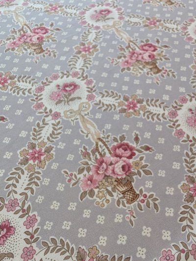 画像1: 中くらいの花柄 