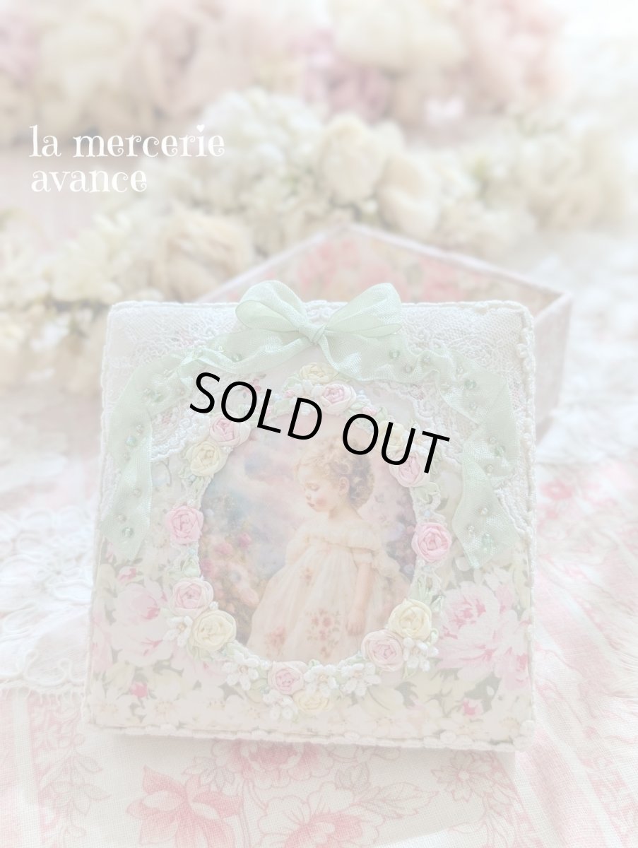 画像1: 【完成品】ヴィクトリアンBOX(akiko)　送料無料 (1)