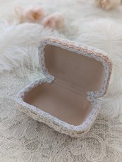 画像6: 手のひらに収まる小さなアクセサリーケースです〜天使〜【完成品】 (6)