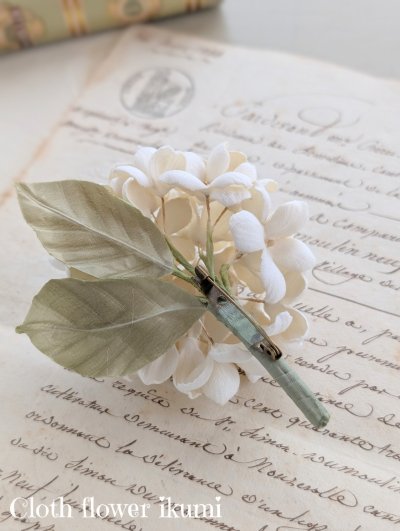 画像3: 優しいクリーム色の紫陽花のコサージュ