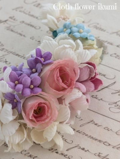 画像1: クレッセントリースの布花