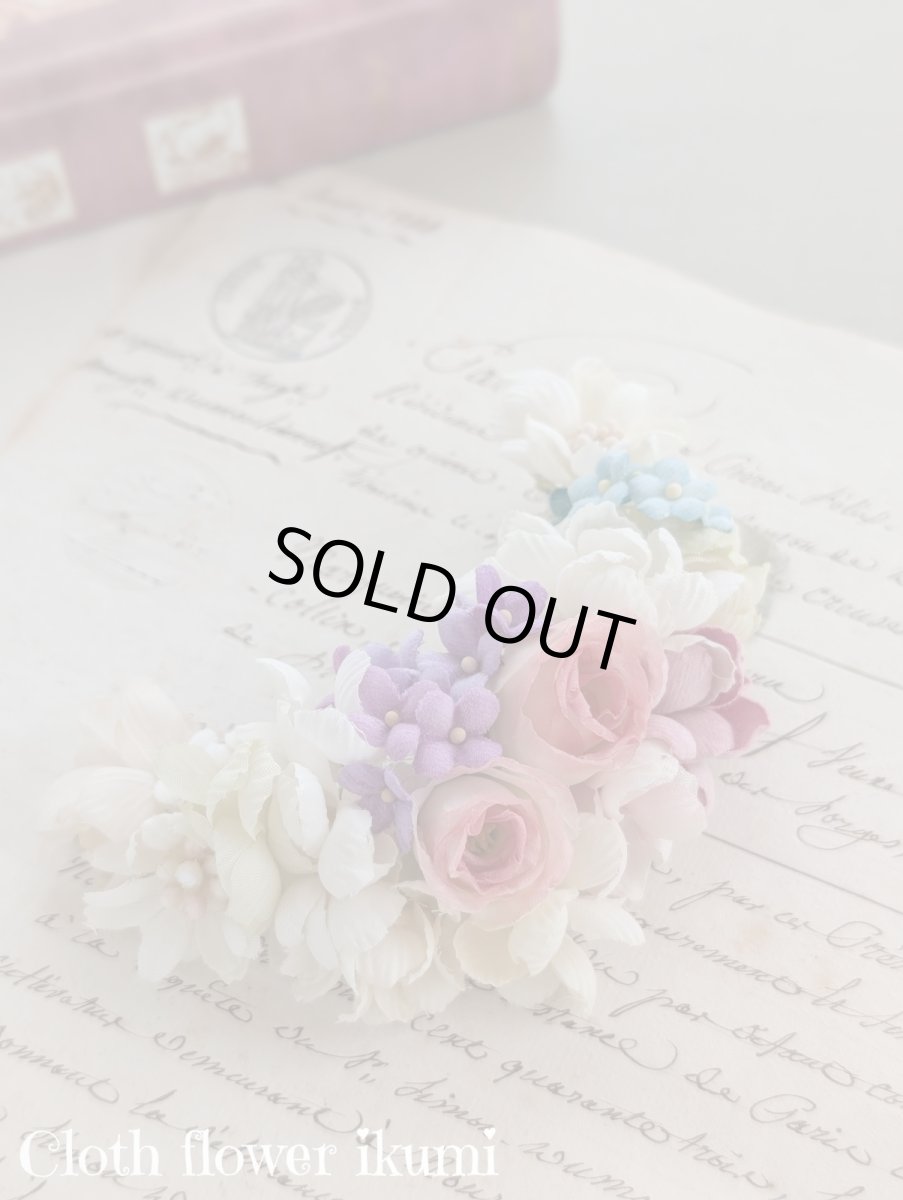 画像1: クレッセントリースの布花 (1)