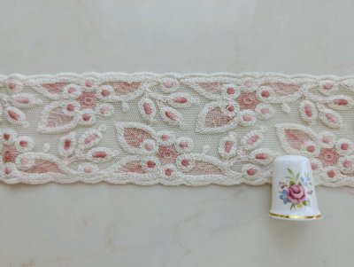 画像2: フランス製 刺繍チュールレース（生成り×濃いローズピンク）30cm　単位